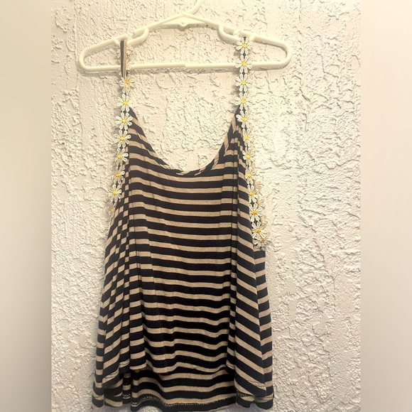 Daisy strapped striped crop top tank top - Picture 2 of 3